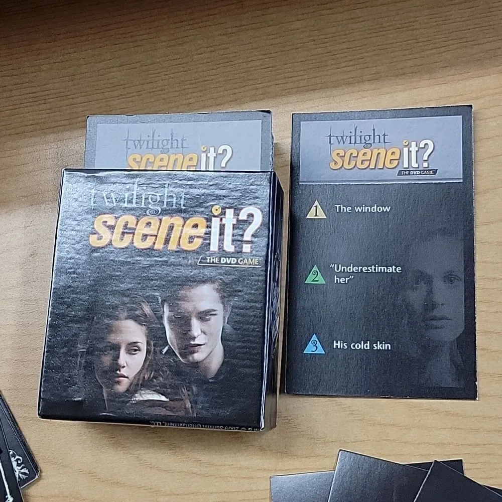 ‎Twilight Scene It? DVD Board Game Mattel  2009